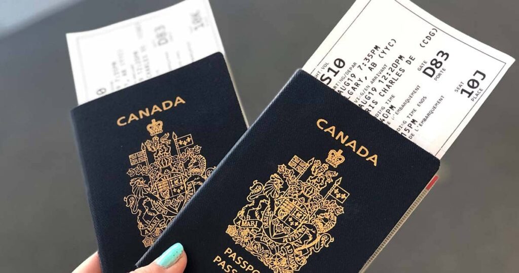 Pasaporte con vuelos hacia Canadá para trabajar en ese país